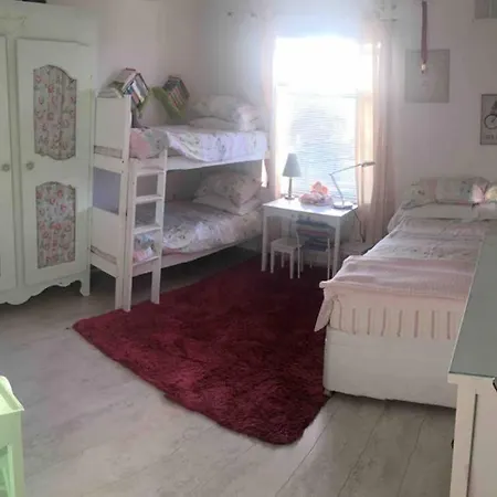 Family Friendly Seaside Bungalow - Pets Welcome * Ballygarrett
